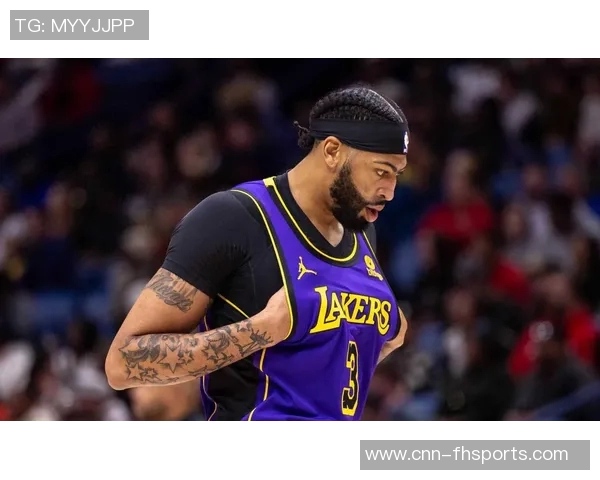 浓眉首节表现稳健轻松斩获5分5板1助展现强大状态 浓眉首节表现稳健轻松斩获5分5板1助展现强大状态