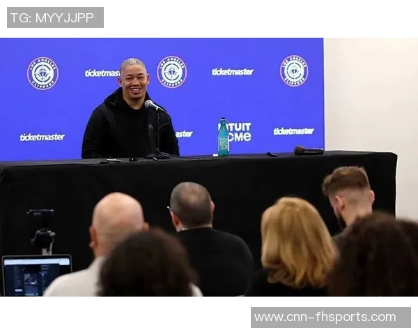 比尔首次参与队内对抗训练状态良好期待揭幕战表现