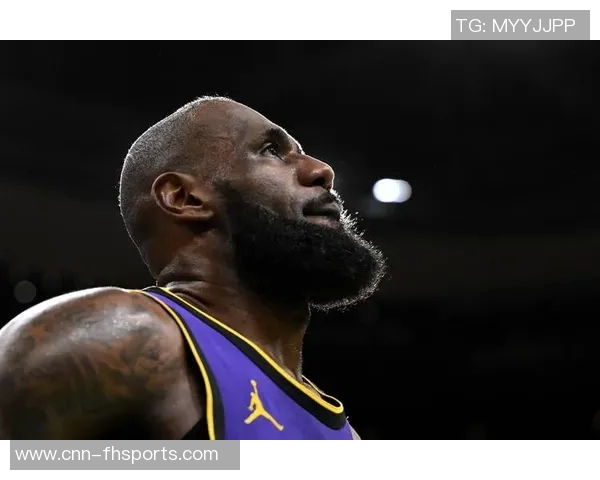 詹姆斯与乔丹双签球星卡创下历史成交新高达千万美元 詹姆斯与乔丹双签球星卡创下历史成交新高达千万美元