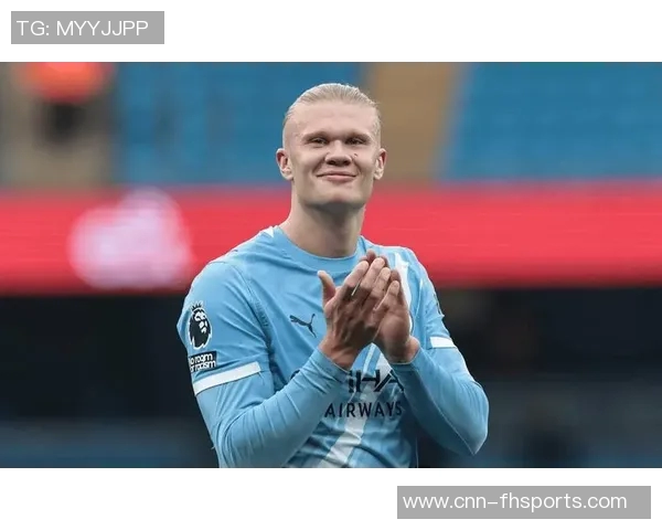 哈兰德铲射破门遭遇重创下身撞击立柱瞬间令人心疼 哈兰德铲射破门遭遇重创下身撞击立柱瞬间令人心疼